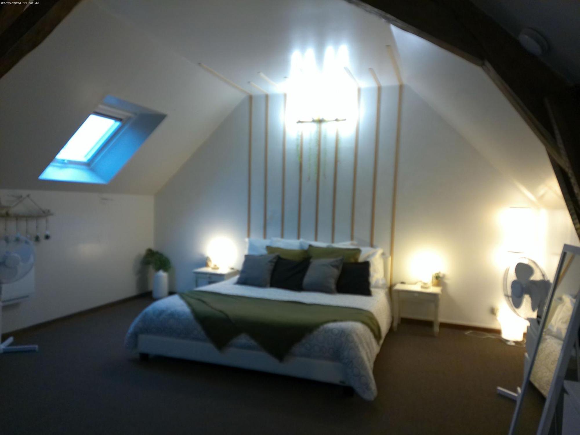 A 2 Pas D Azay Hotel Neuil Bagian luar foto